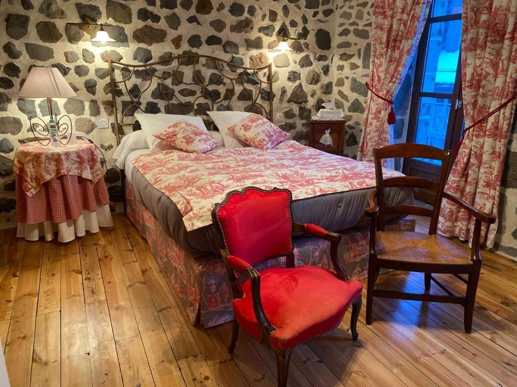 L'Escale De Camille Hotel Murat  Kültér fotó