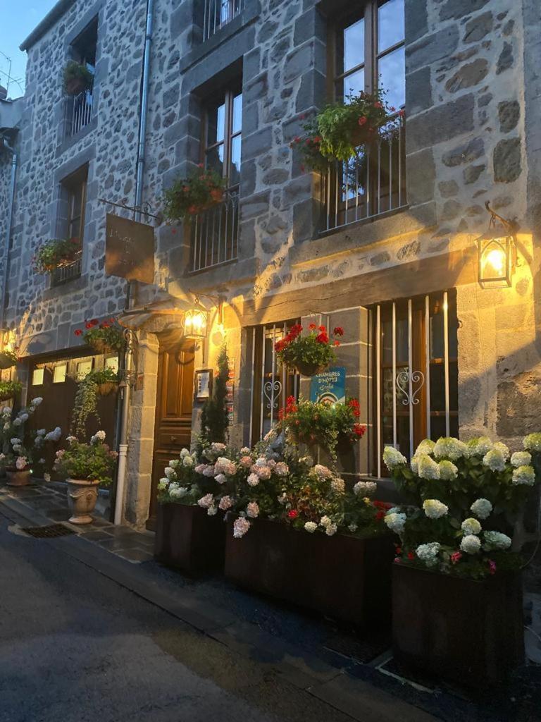 L'Escale De Camille Hotel Murat  Kültér fotó